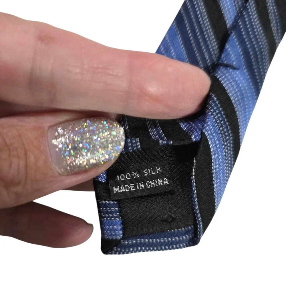 Joseph Feiss International Mens Necktie Blue Black Silk Striped Woven‎ Classic